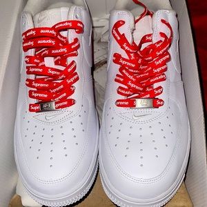 Mike airforces supreme 1 white size 8.5